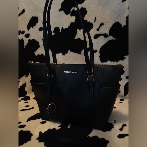 Michael Kors Charlotte Tote - Picture 1 of 6